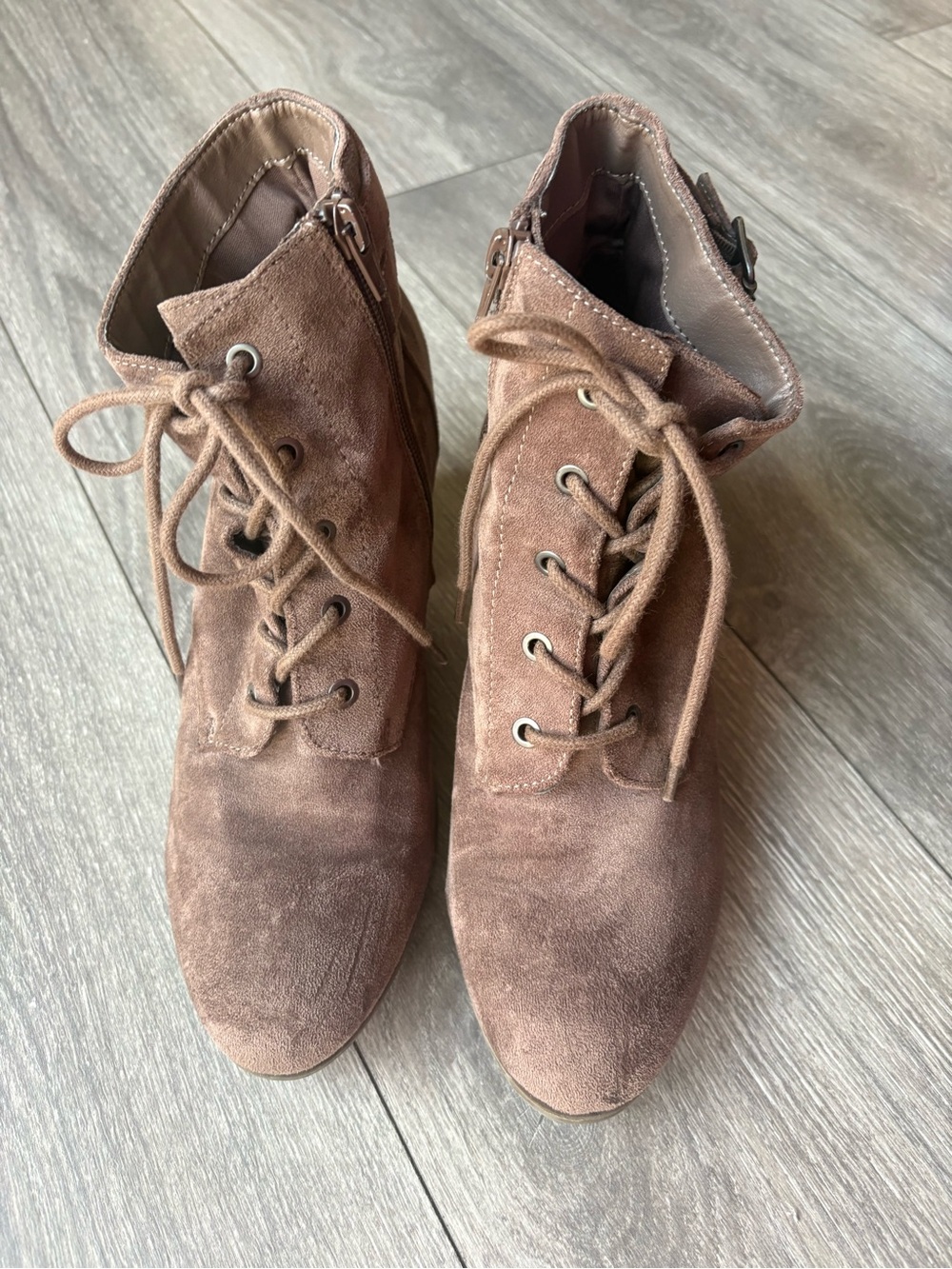 Women’s Lace-Up Suede Ankle Boots in Brown- Madden Girl. Size 7.5